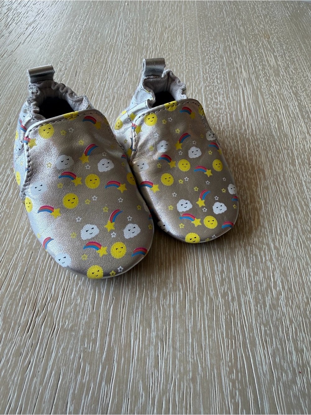 ROBEEZ crib shoes size 0-6 months